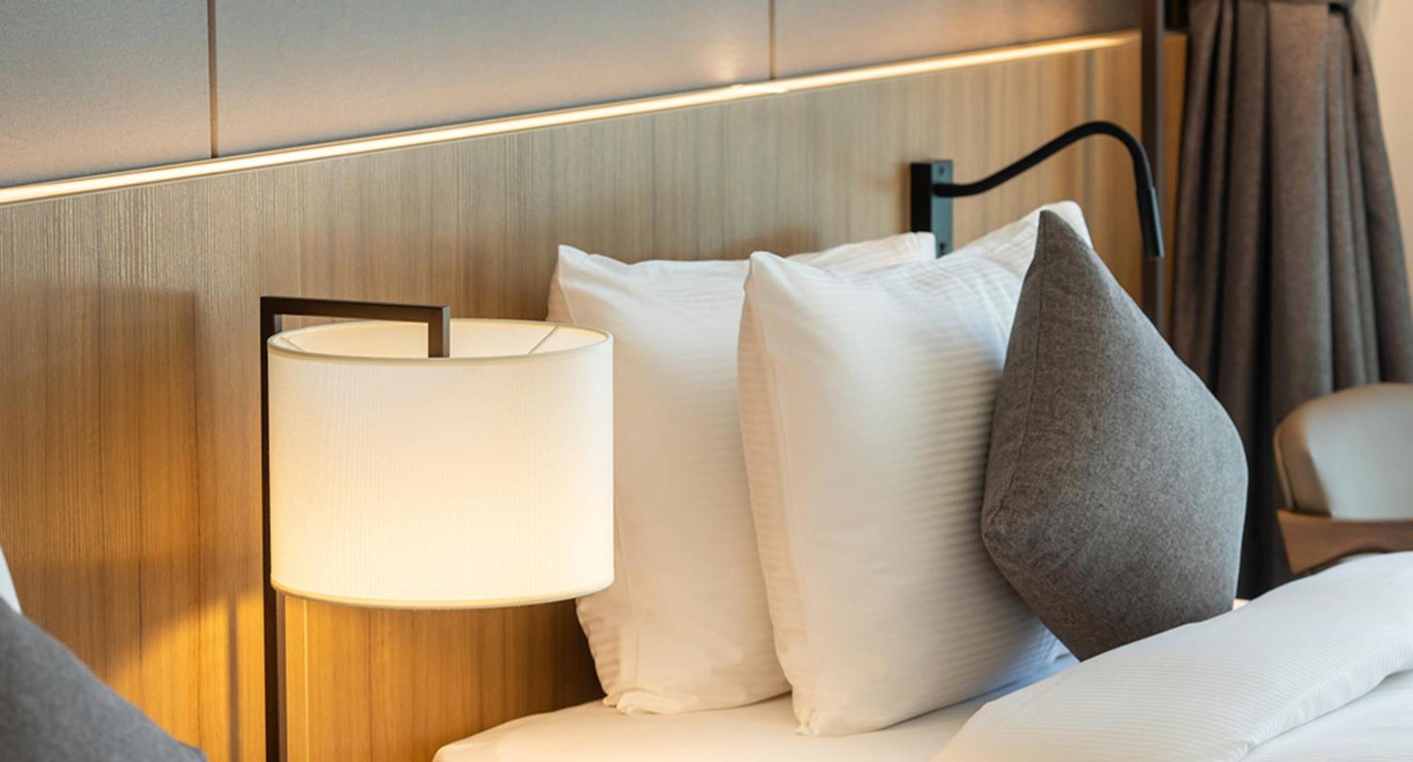 Hotel Ramada Plaza By Wyndham Dolsan Yeosu Esterno foto