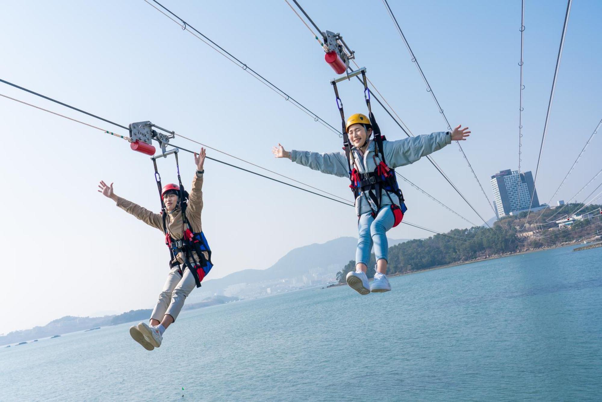 Hotel Ramada Plaza By Wyndham Dolsan Yeosu Esterno foto